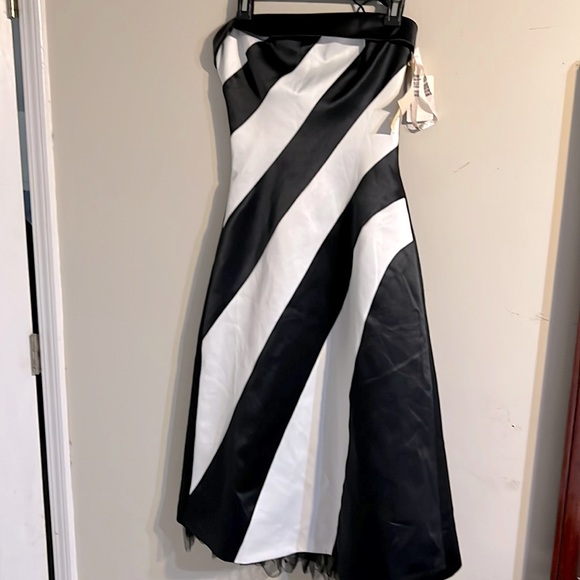 Cocktail Dress, Prom Dress, Bridesmaid Dress DELARU by Sheila Yen, NWOT - Picture 2 of 10